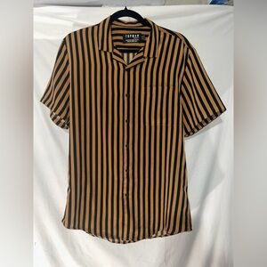 Tooman short sleeve button down shirt medium